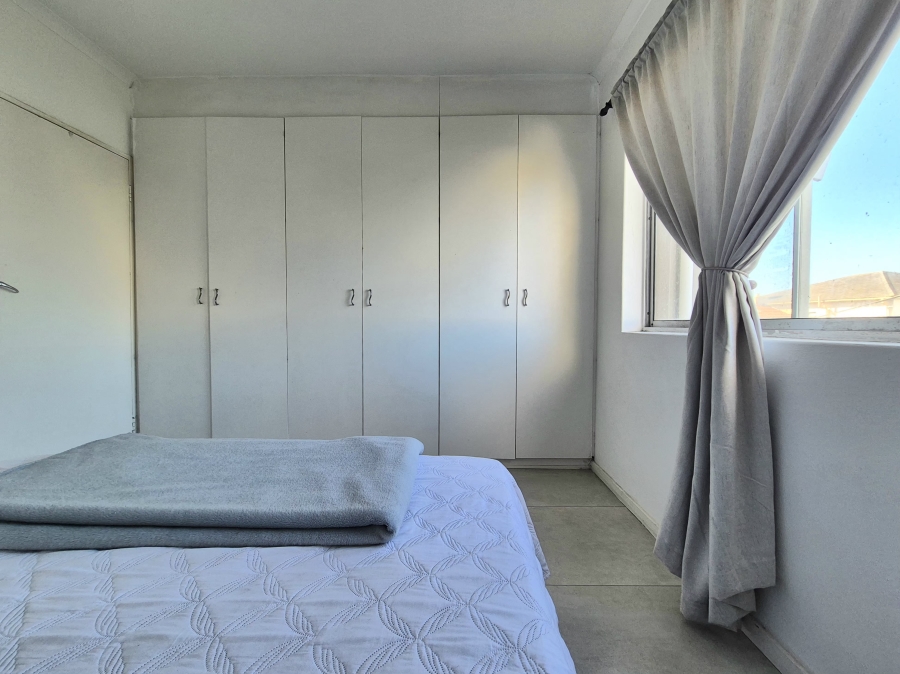 2 Bedroom Property for Sale in Wynberg Western Cape